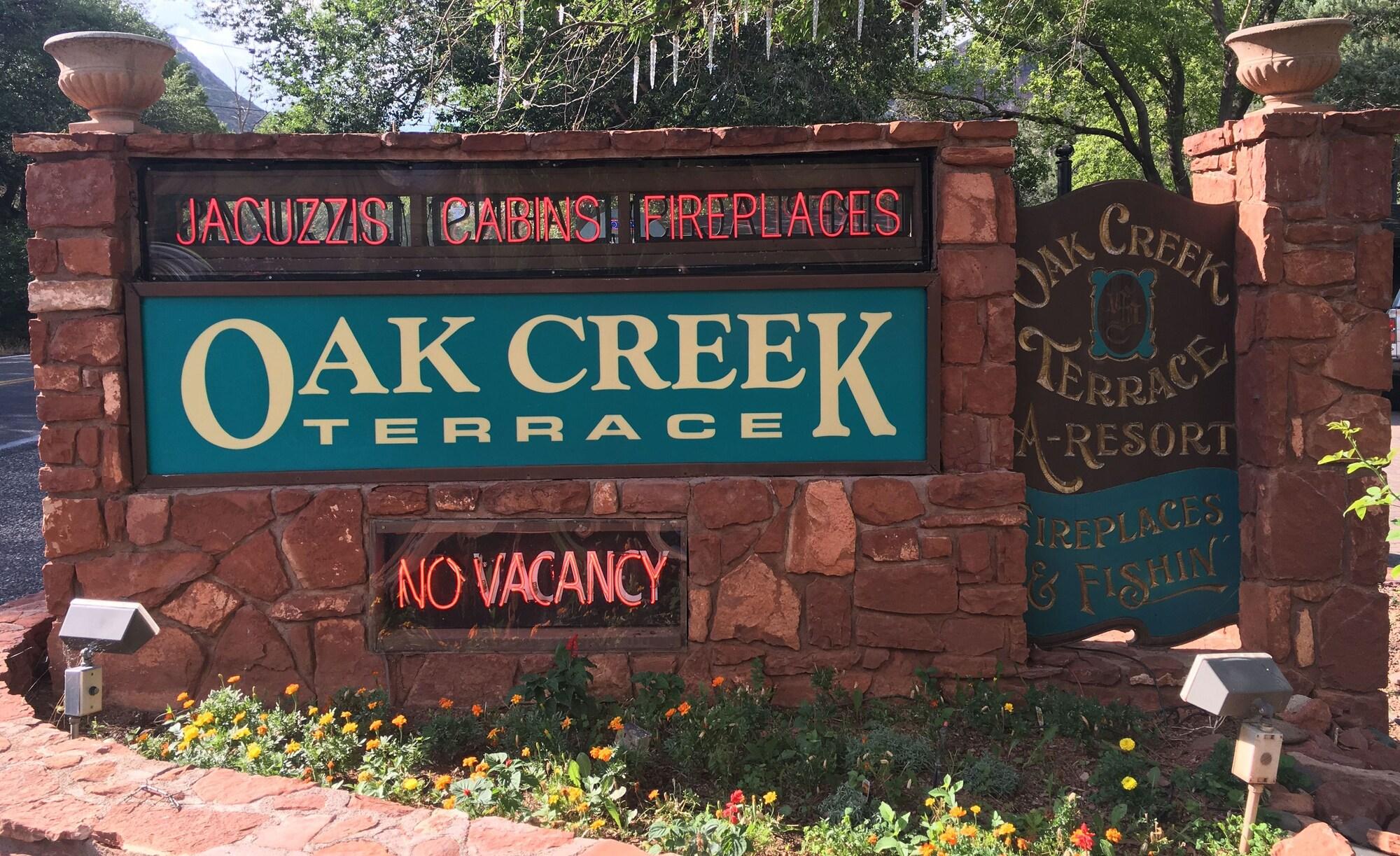 Varios Oak Creek Terrace