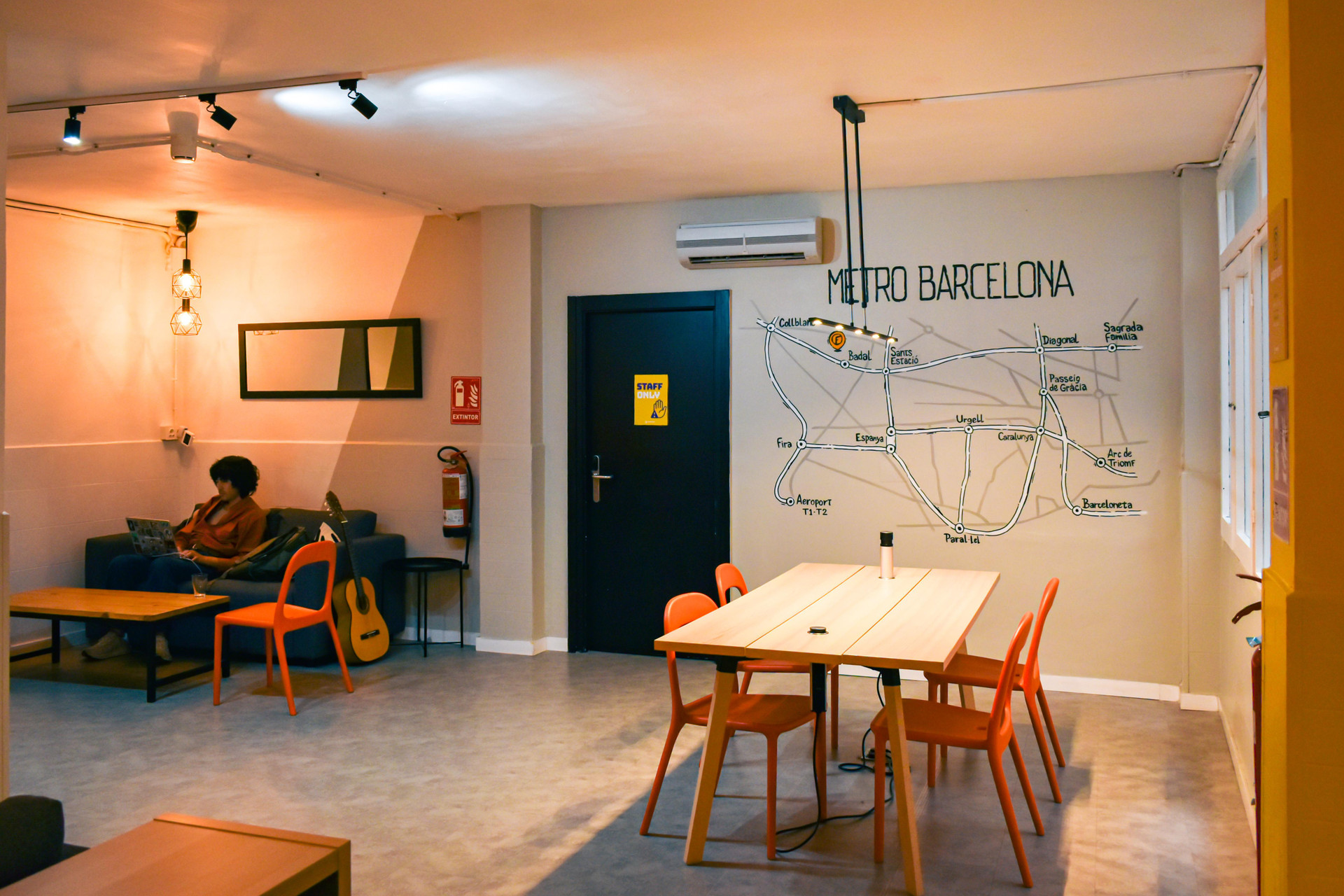Vista Lobby Yellow Nest Hostel Barcelona