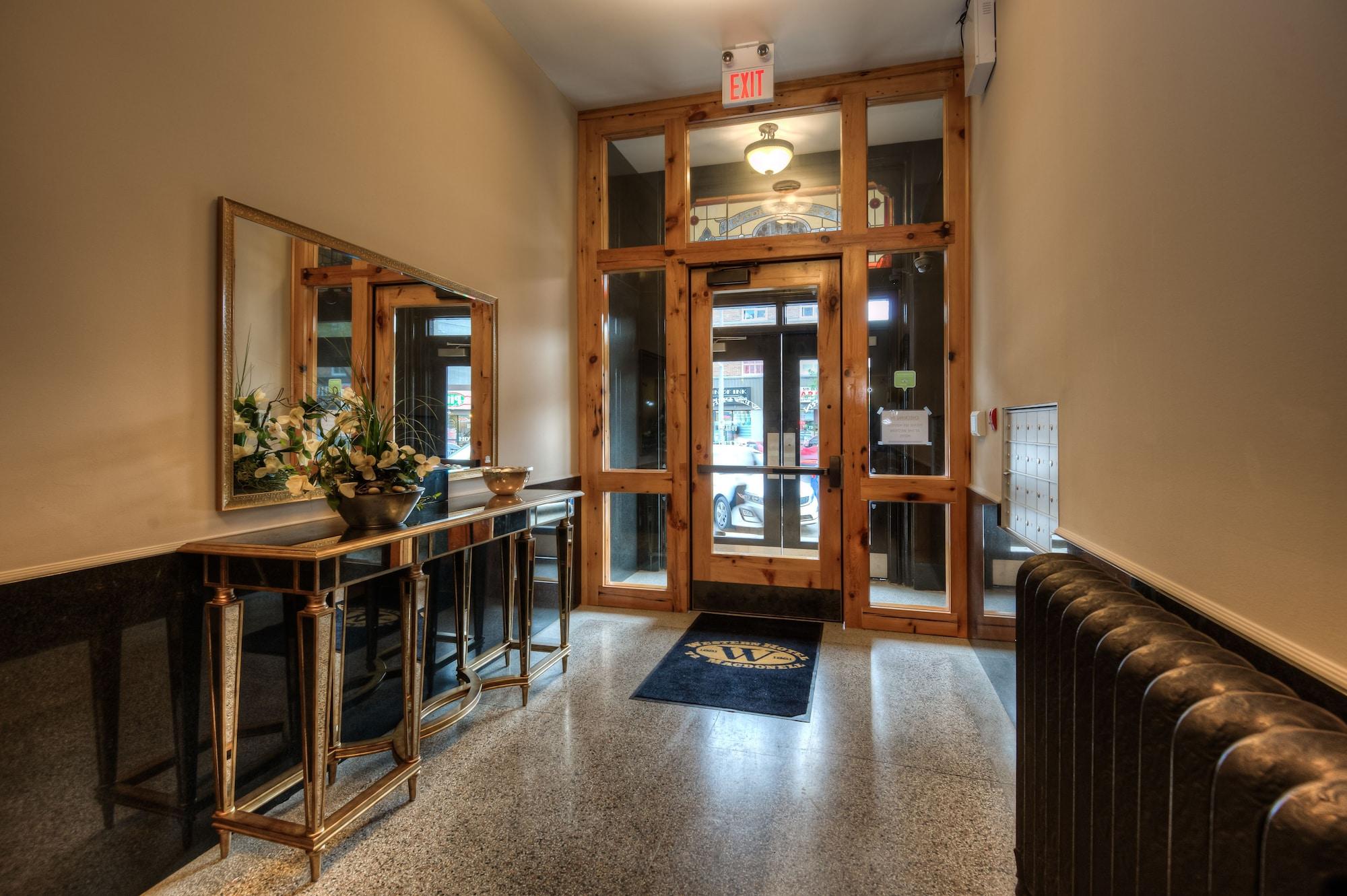 Varios Western Hotel & Executive Suites