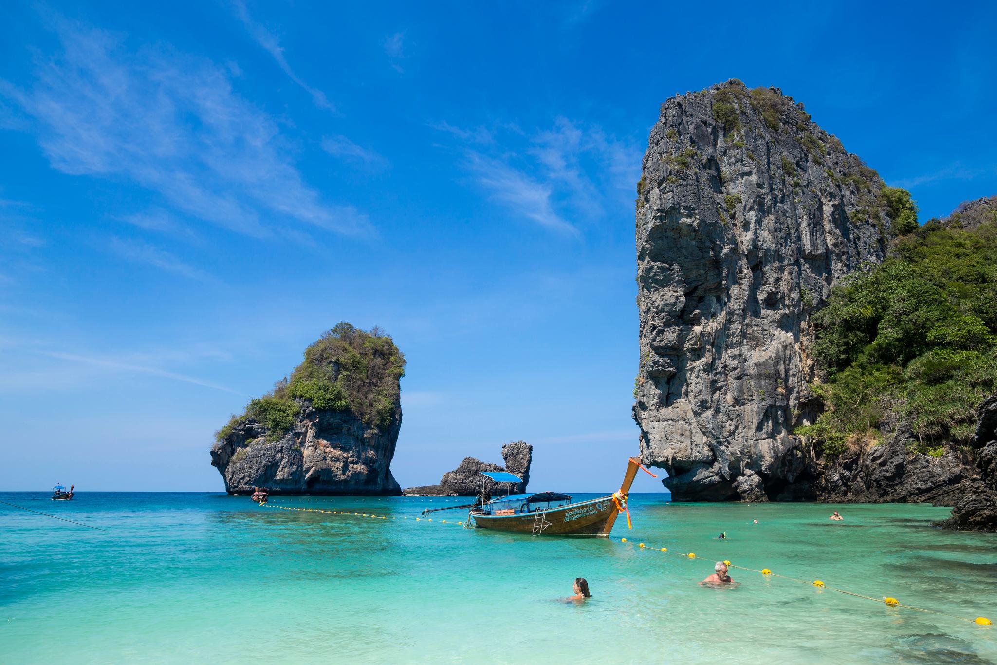 Playa Phi Phi CoCo Beach Resort