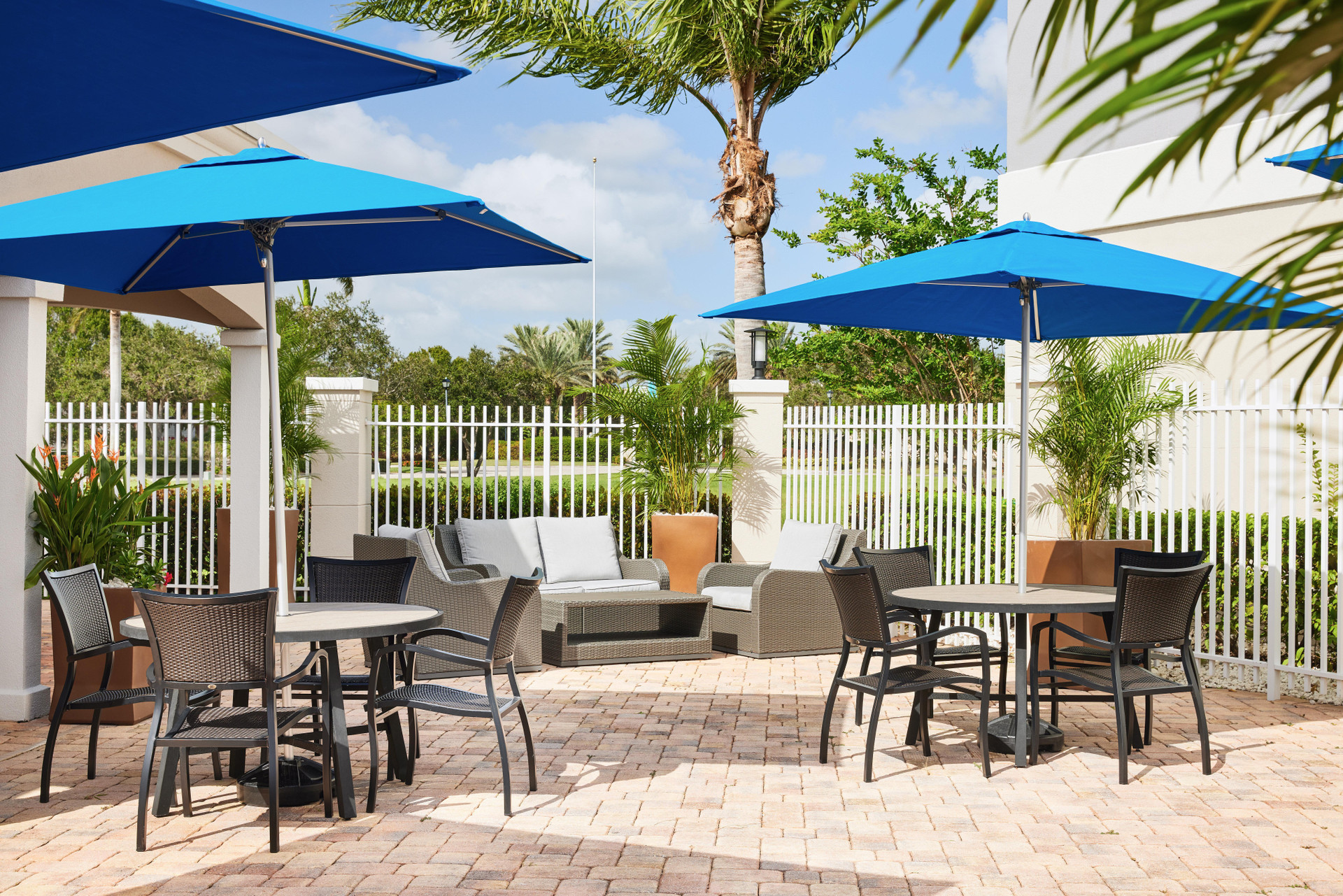 Vista Lobby Holiday Inn Express & Suites Port St. Lucie West by IHG