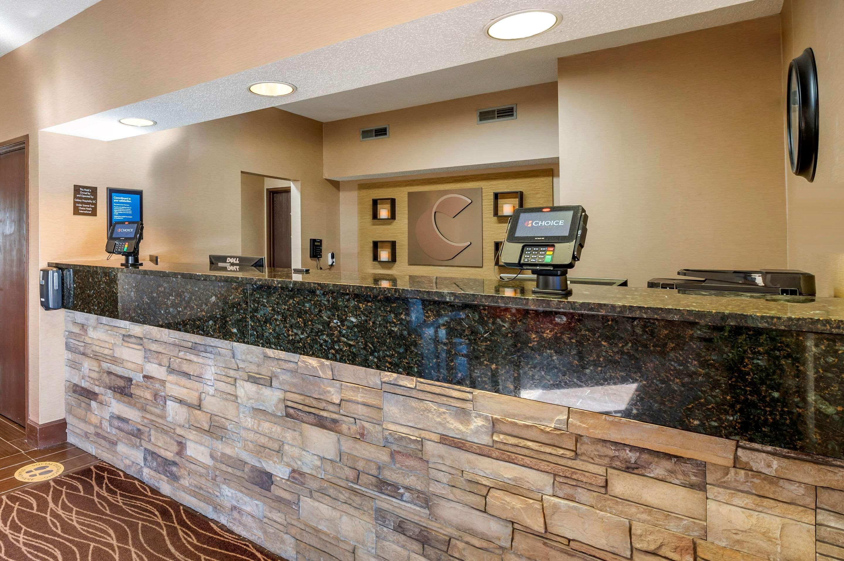 Vista Lobby Comfort Inn (Shelbyville)