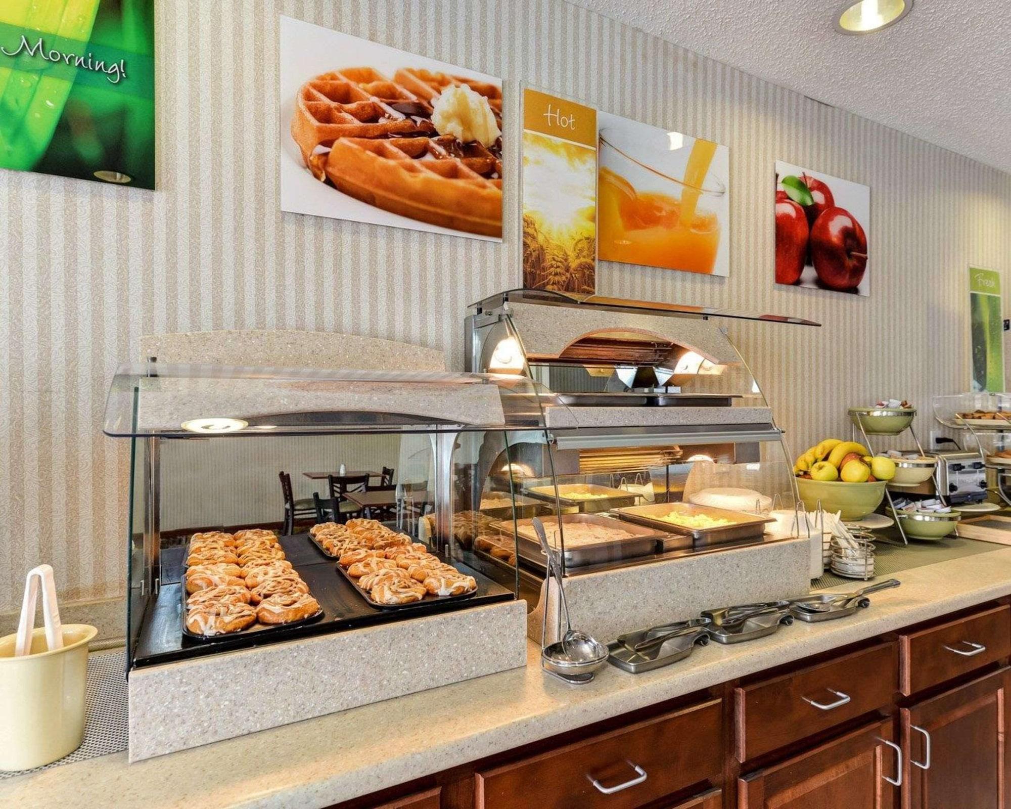 Restaurant Quality Inn Spring Mills - Martinsburg North