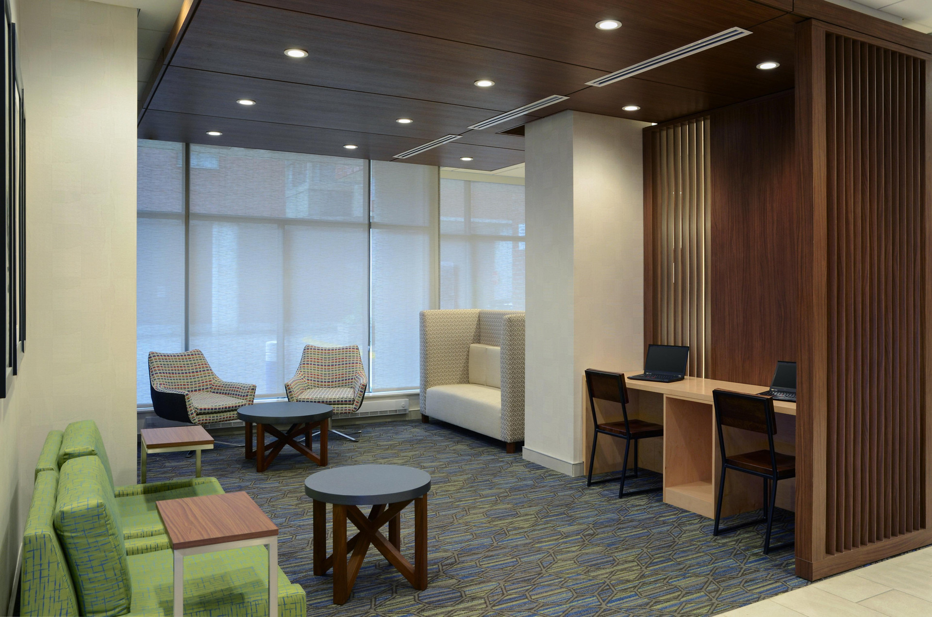 Vista Exterior Holiday Inn Express Toronto - Downtown by IHG