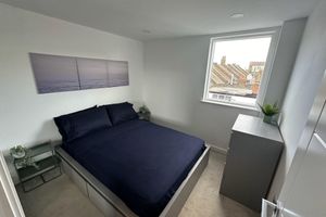 Alquiler Vacacional - Luxury modern Apt with parking on Leigh Broadway