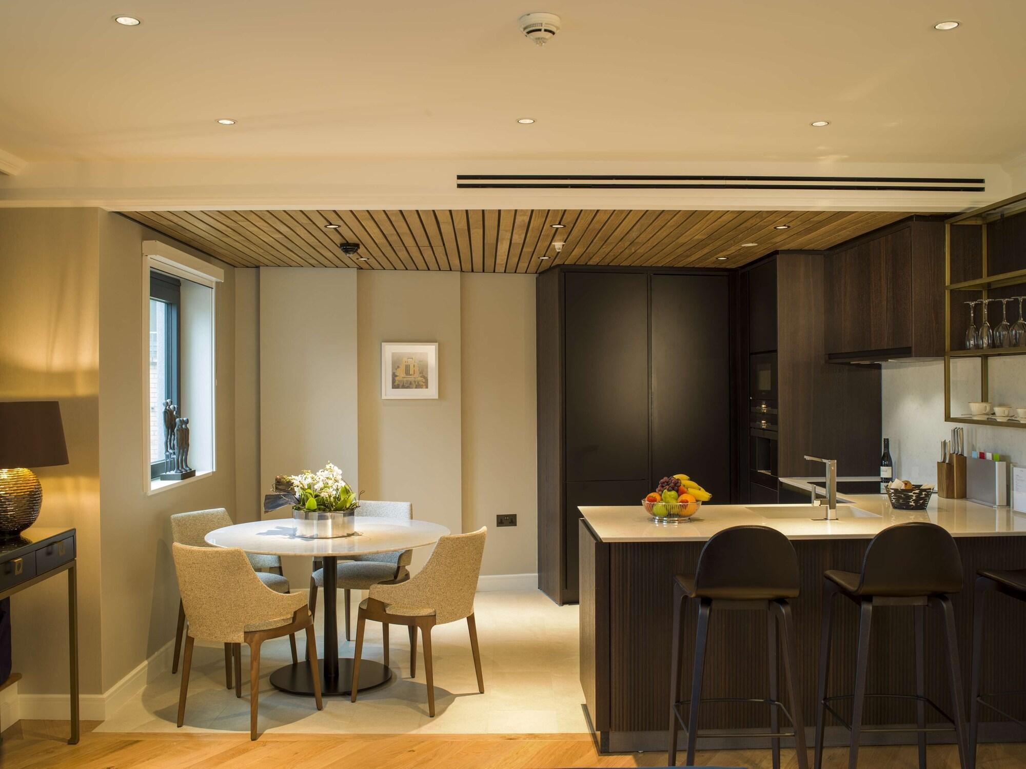 Equipamiento de Habitación The Guardsman Hotel and Residences