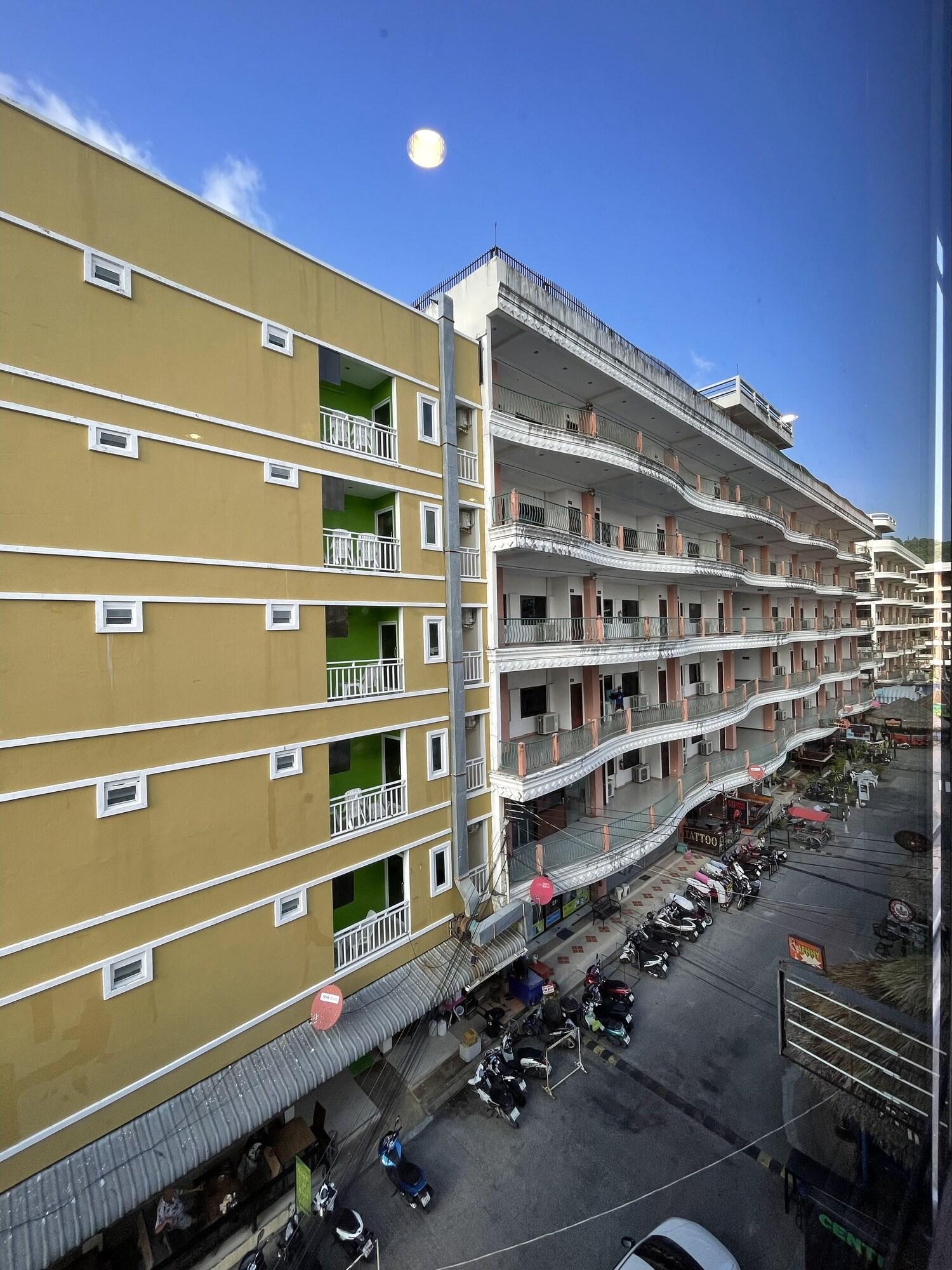 Vista Exterior Centre Point Patong