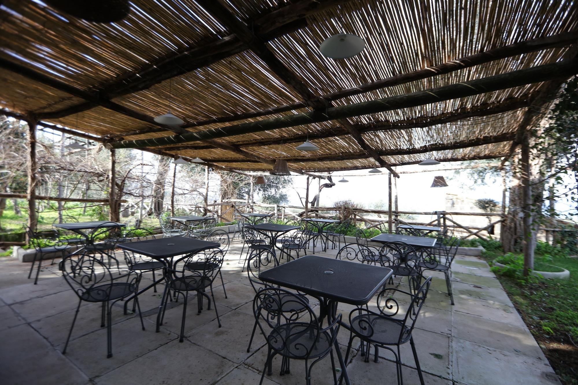 Restaurant Villa Puolo - With Private Sea Access