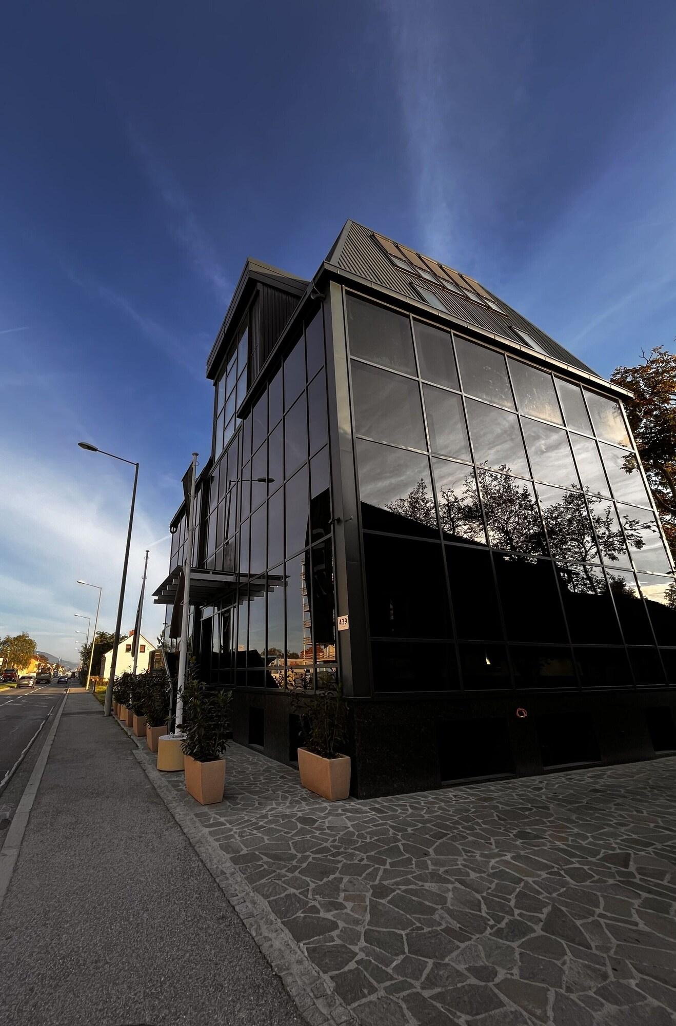 Vista Exterior NED Hotel