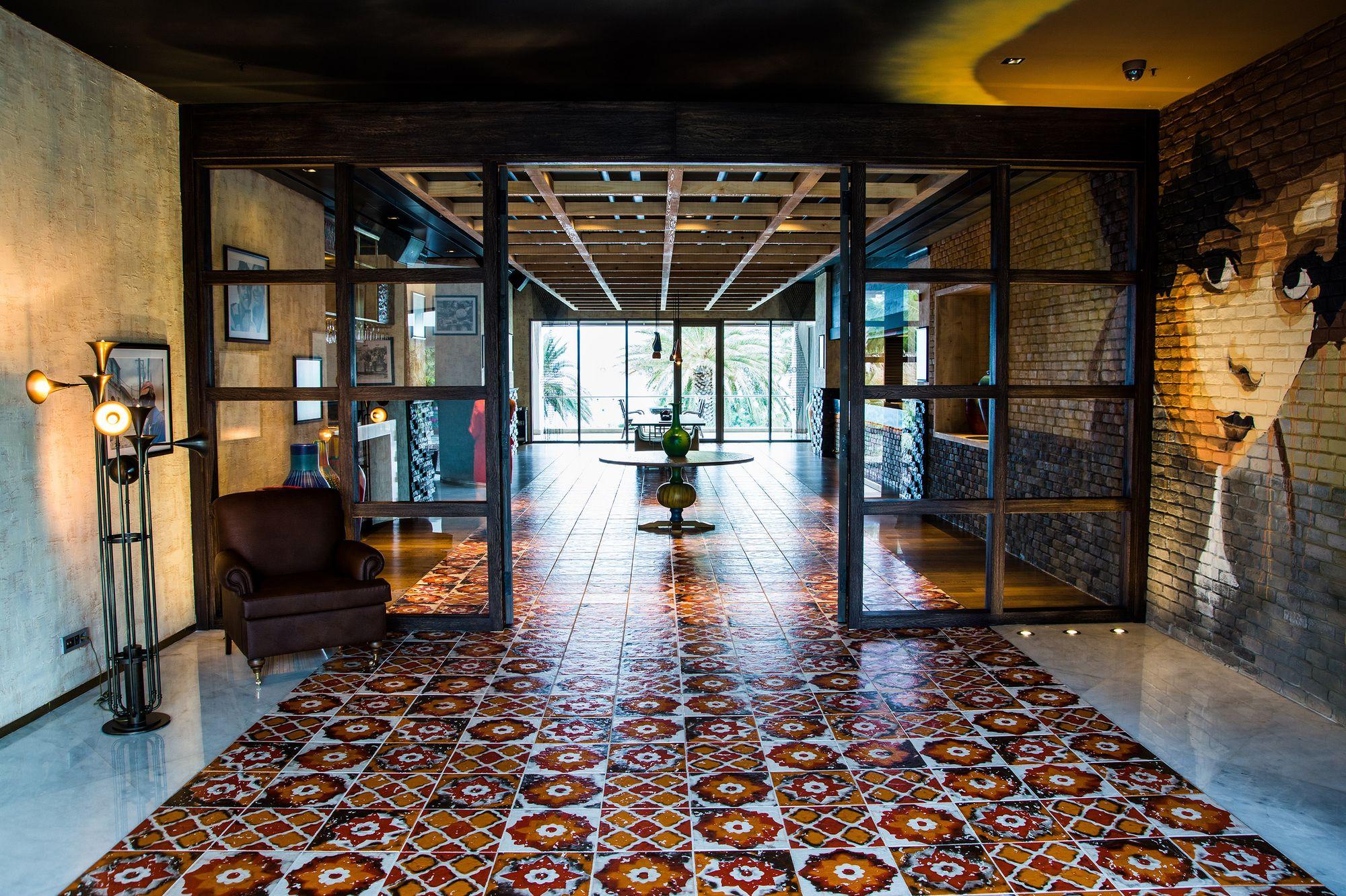 Vista Lobby Akra V Hotel