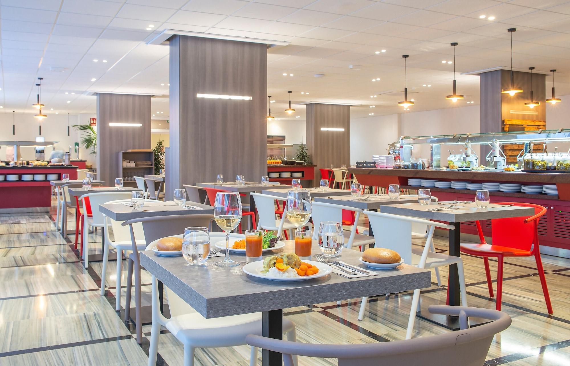 Restaurant Hotel Salou Sunset (Adults Recommended) by Pierre & Vacances