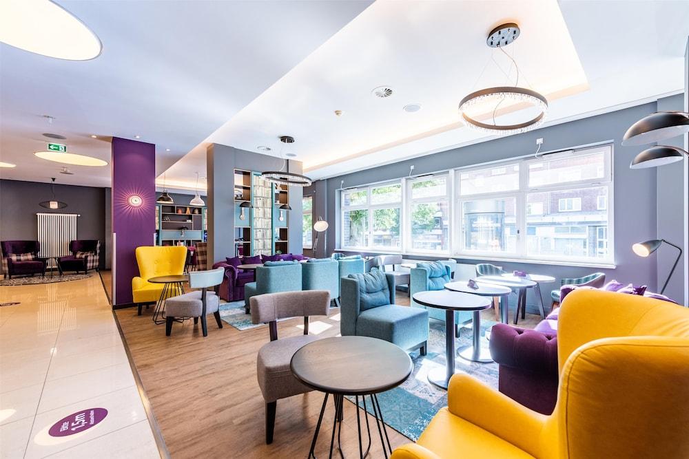 Vista Lobby Premier Inn Hamburg City Alster