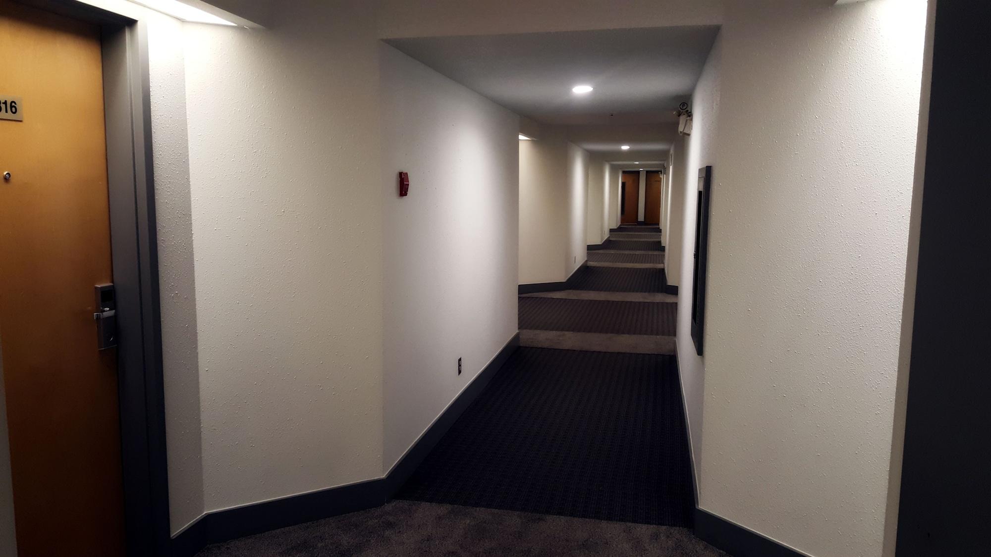 Varios Home Away Inn