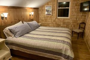 Alquiler Vacacional - Cozy cottage 3/4 mile from Oak Bluffs harbor