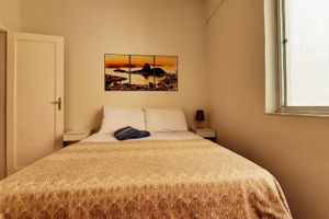 Alquiler Vacacional - A 50 Metros da Praia de Copacabana! Excelente Apartamento Completo