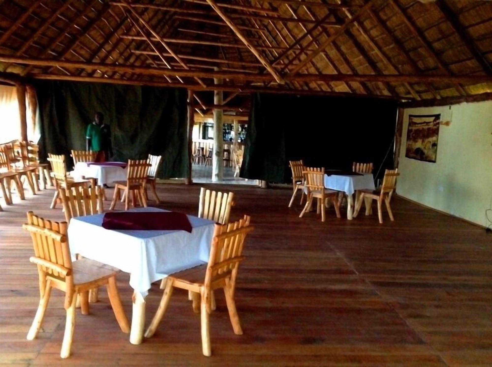 Restaurant Lake Bunyonyi Eco Resort