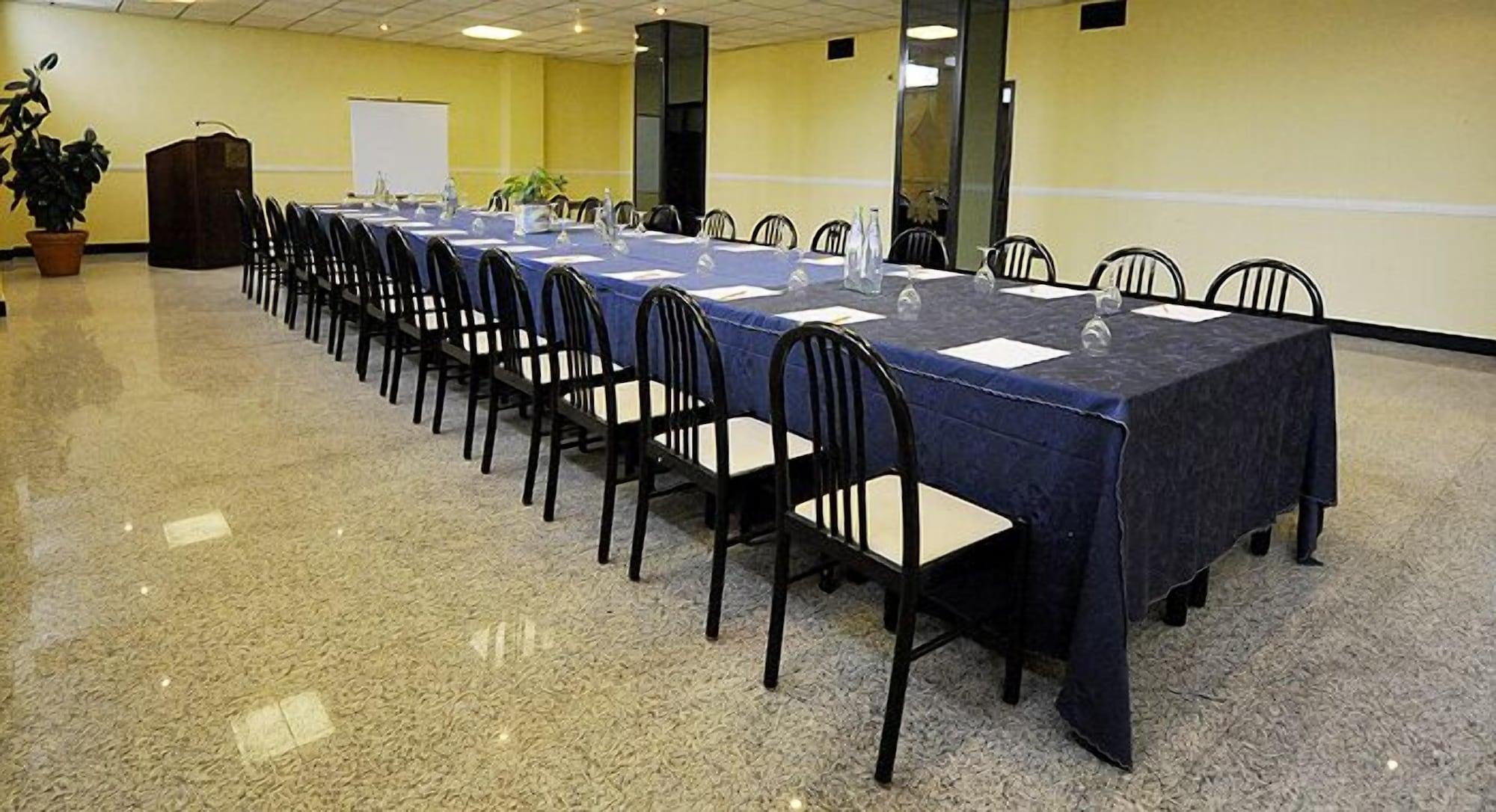 Sala de Reuniones Filippone Hotel & Ristorante