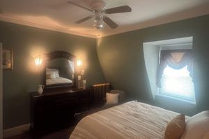 Alquiler Vacacional - 2Br Private Victorian Apartment in City Location on Half Acre Sleeps 5