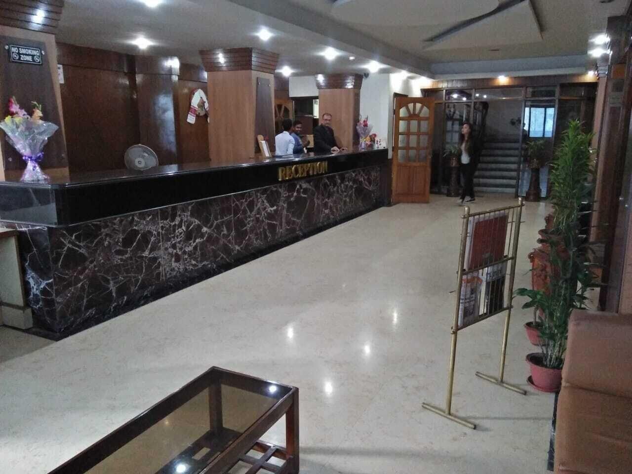 Vista Lobby Ambarish Grand Residency