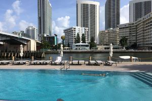 Alquiler Vacacional - Beachwalk Condo With Beach Club 1bed 1bath