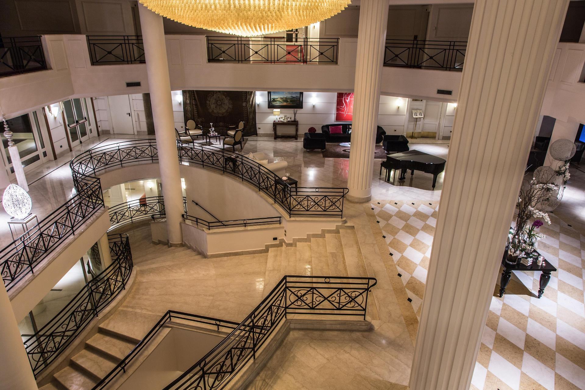 Vista Lobby Savoy Beach