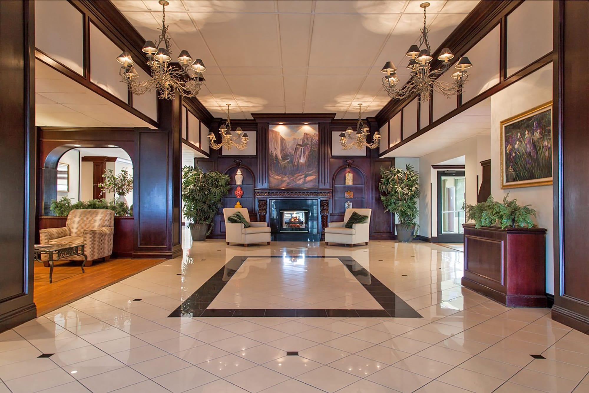 Vista Lobby Park Pointe Hotel