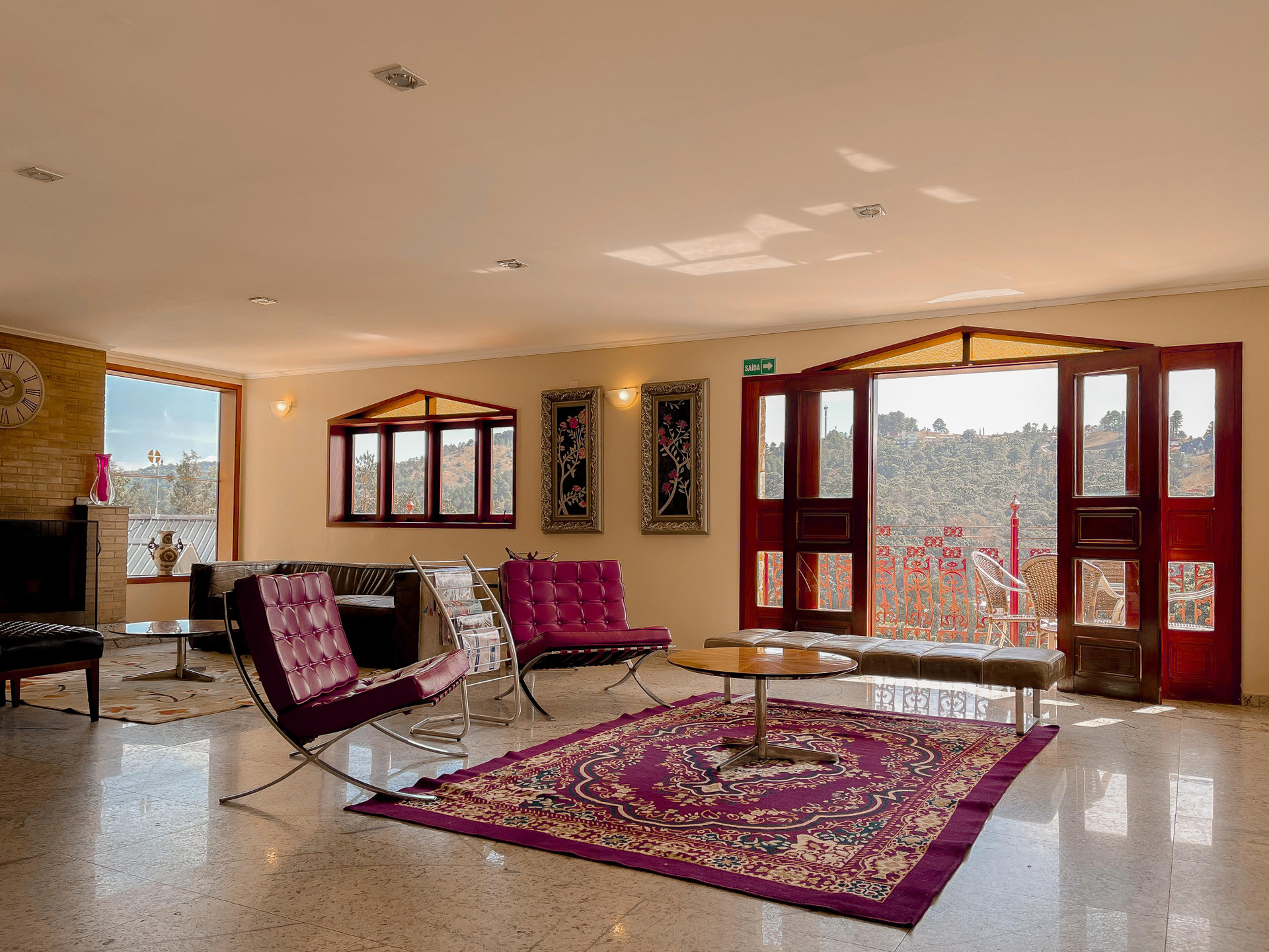 Zona de estar Hotel Nacional Inn Campos do Jordão