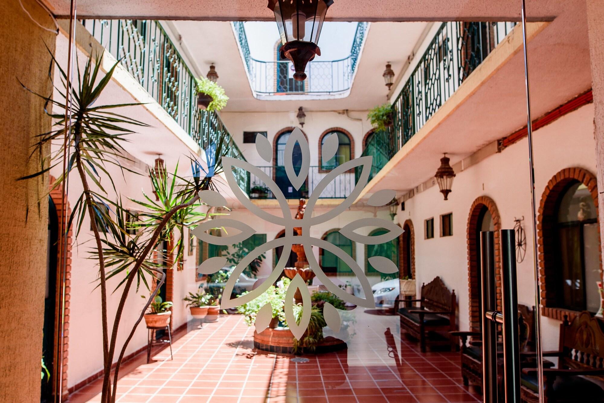 Vista Lobby Hotel María Elena