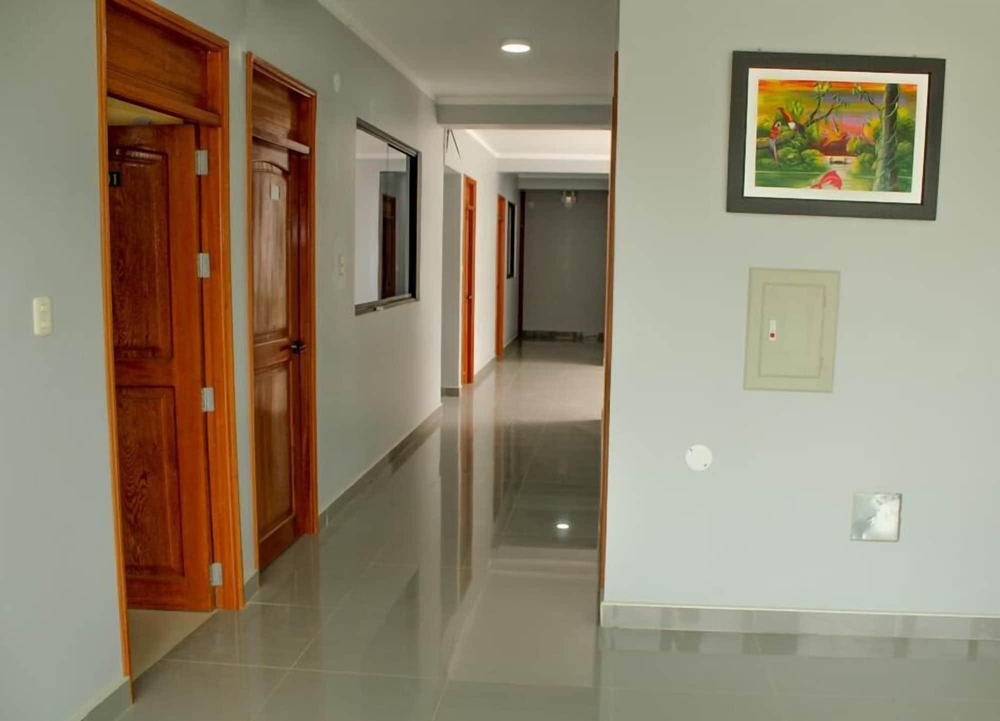 Varios Hostal Cordillera Azul