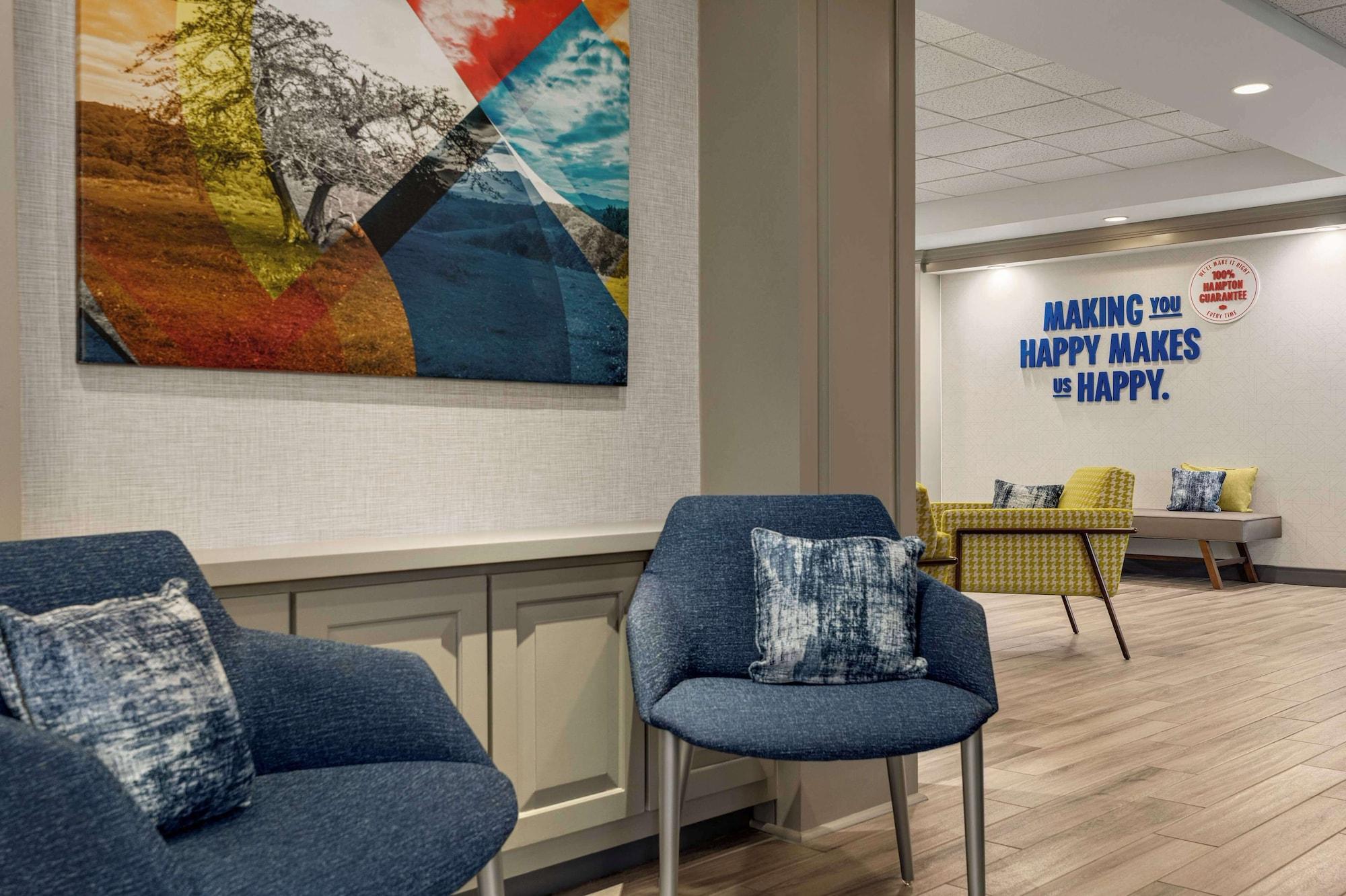 Vista Lobby Hampton Inn Waynesboro/Stuarts Draft