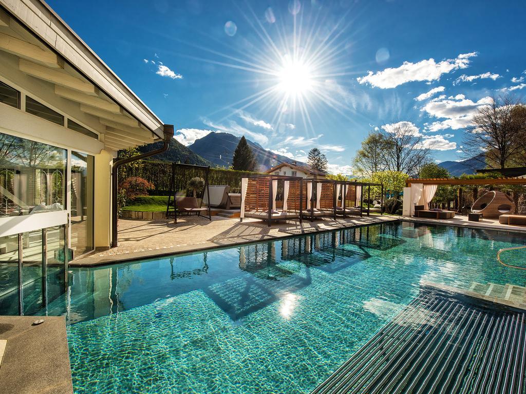 Vista Exterior Paradies