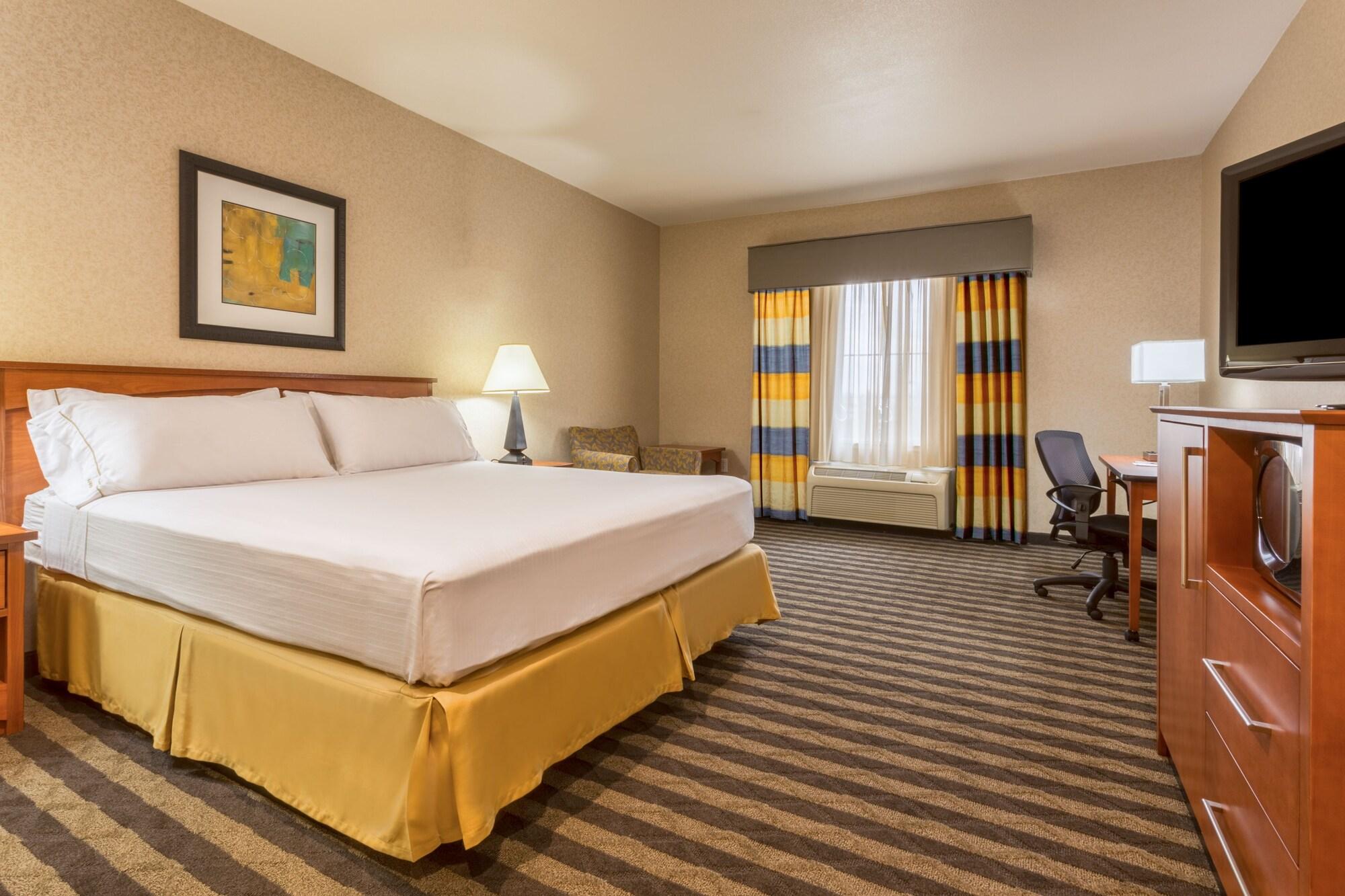 Habitación Holiday Inn Express Hotel & Suites Manteca by IHG