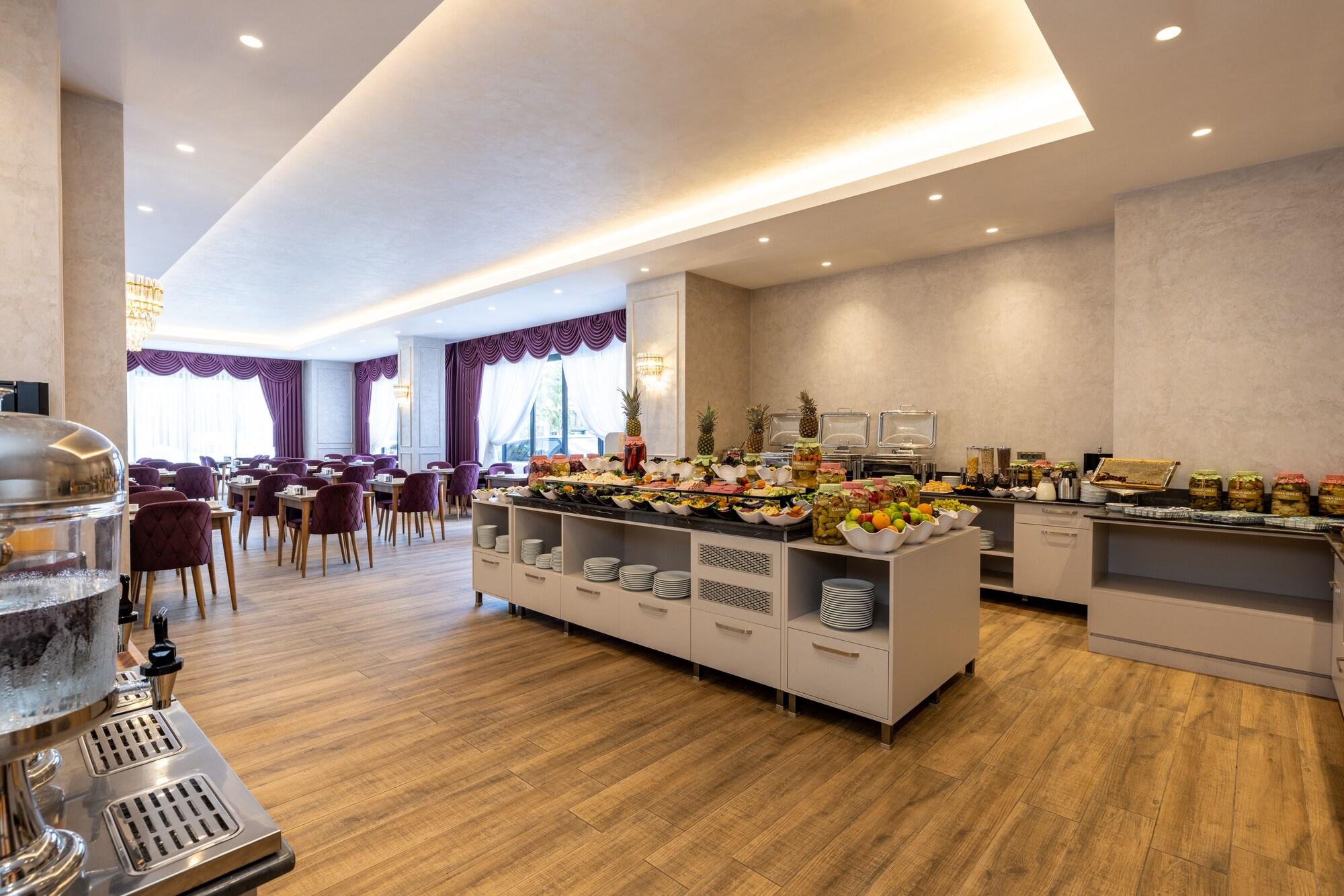 Restaurant Carina Gold Hotel and Restaurant