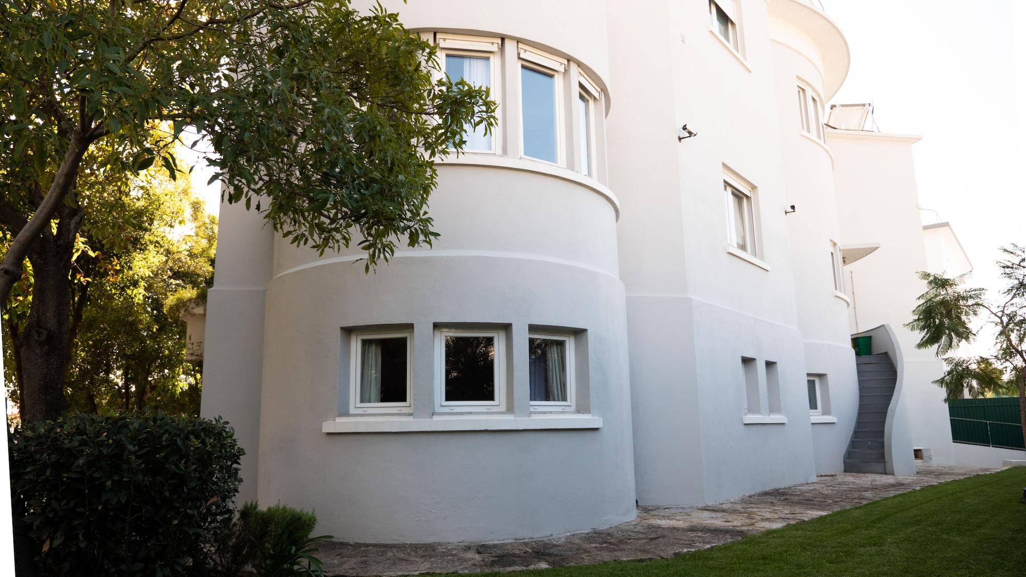 Vista Exterior My House at Estoril Guest House