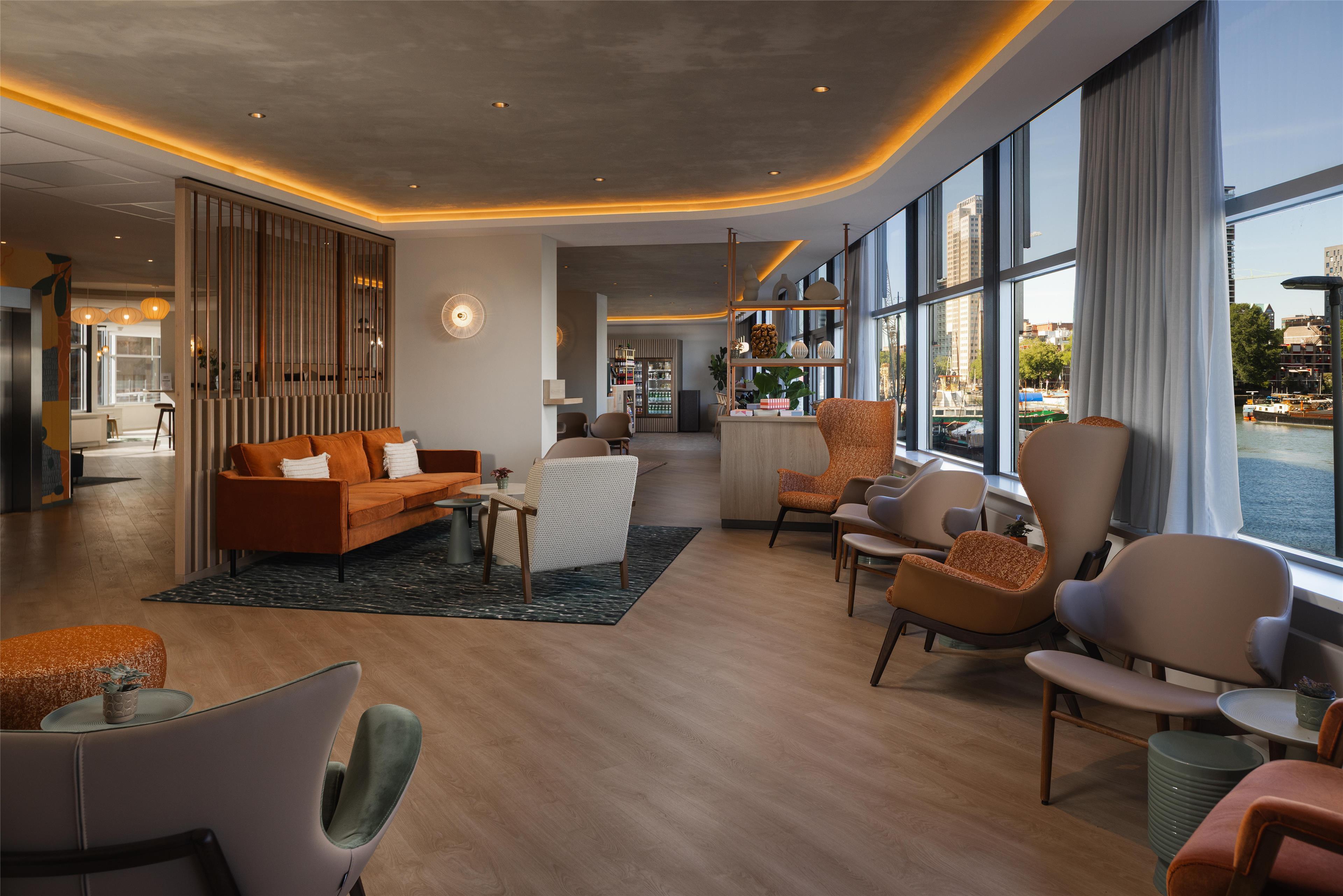 Vista Lobby DoubleTree by Hilton Rotterdam Centre