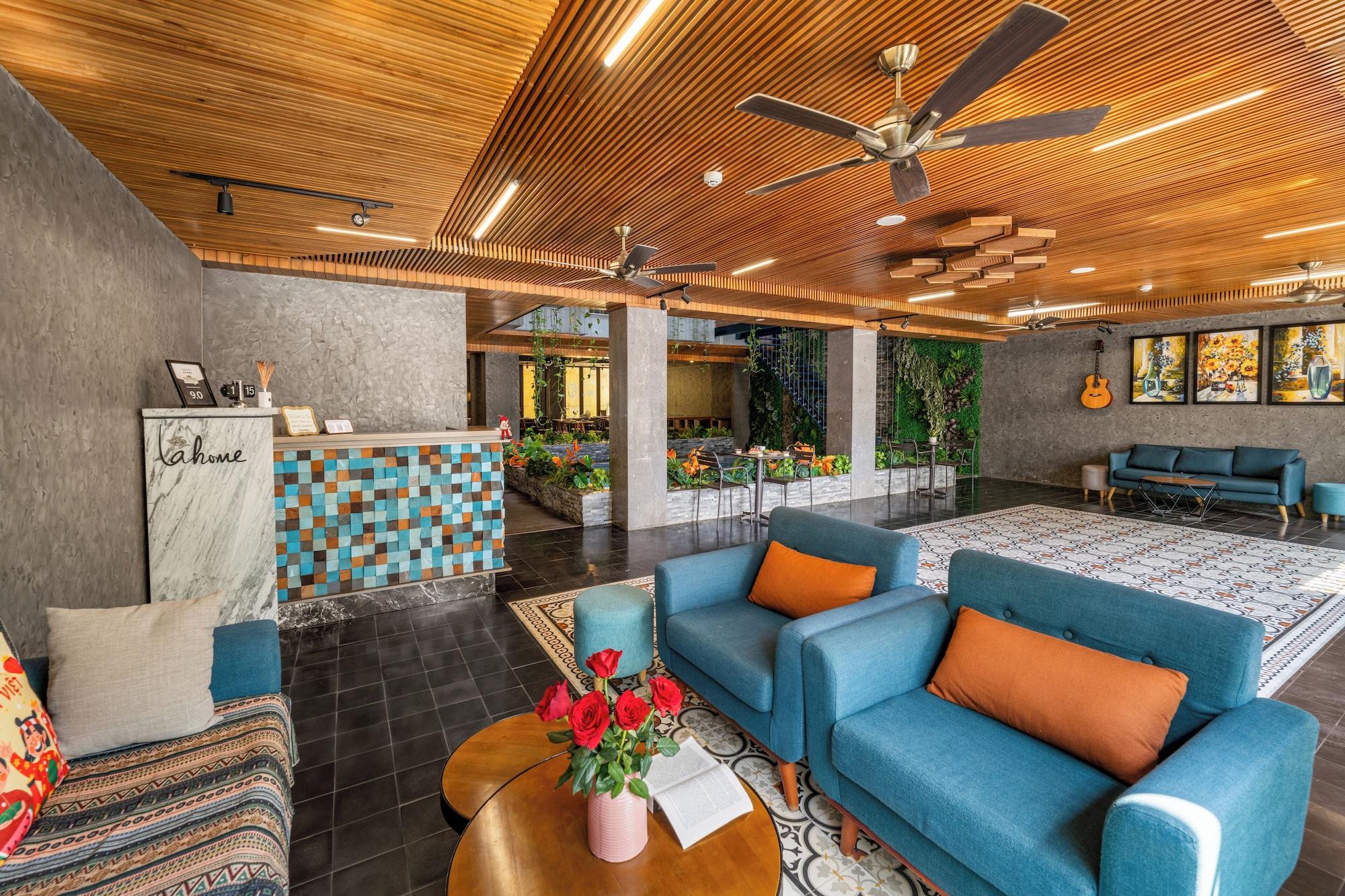 Vista Lobby Lahome Boutique Villa and Apartment