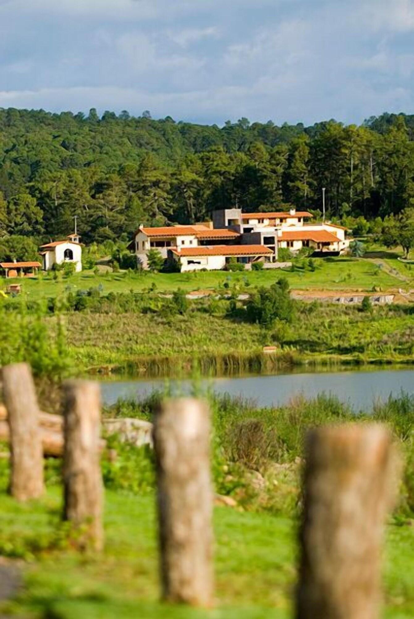 Vista Exterior San Bernardo Hotel & Spa en la Montana