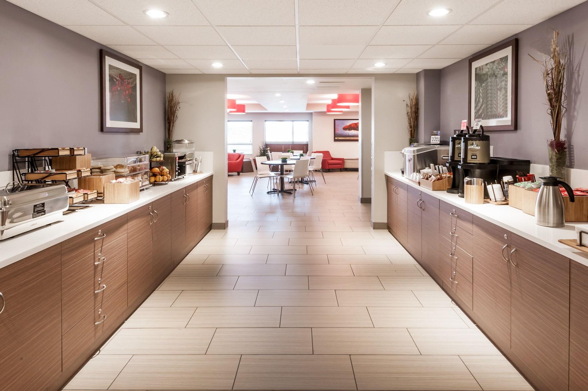 Restaurant Microtel Inn & Suites by Wyndham Kitimat