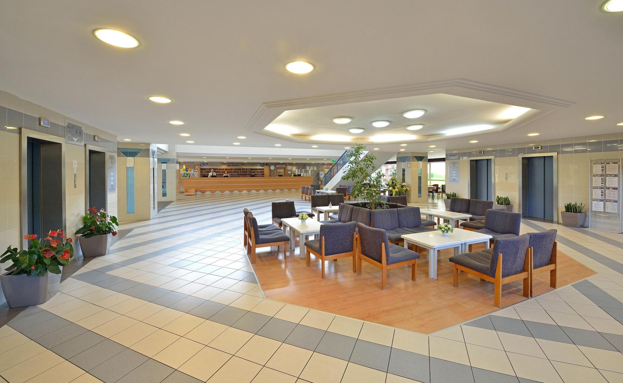 Vista Lobby Hotel Marina