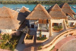 Alojamiento - Grand Marina Hotel