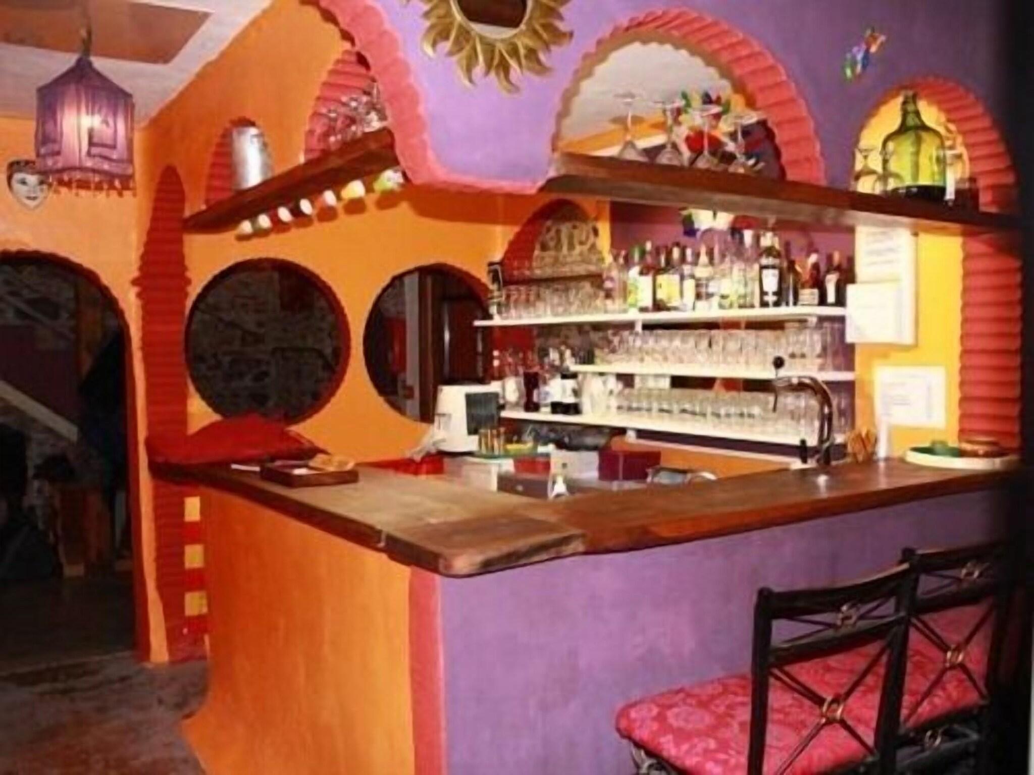 Bar/Salón La Maison de Verotte