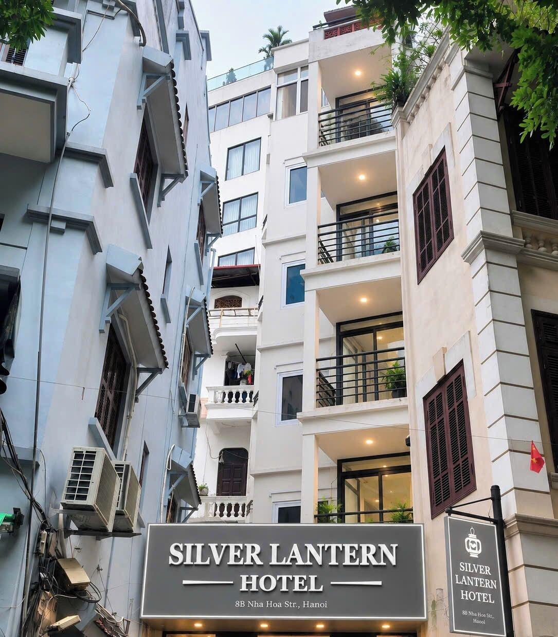 Vista da fachada Silver Lantern Hanoi Hotel