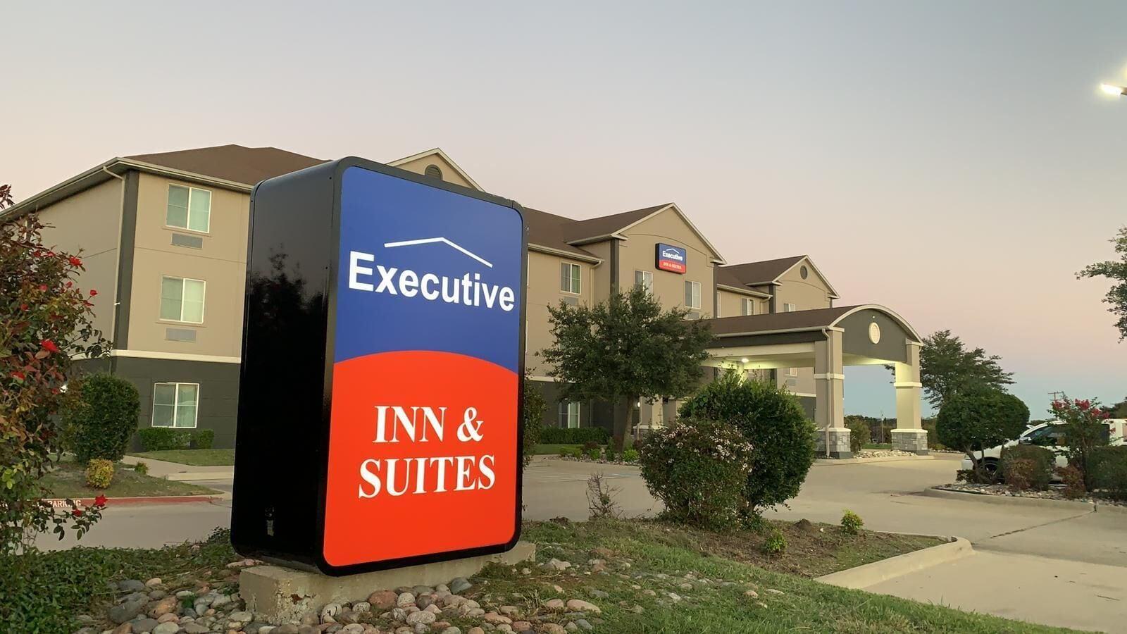 Vista Exterior Quality Inn & Suites - Marlin