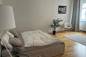 Alquiler Vacacional - Wonderful spacious (130m2) apartment next to Naschmarkt, 5 min to Karlsplatz