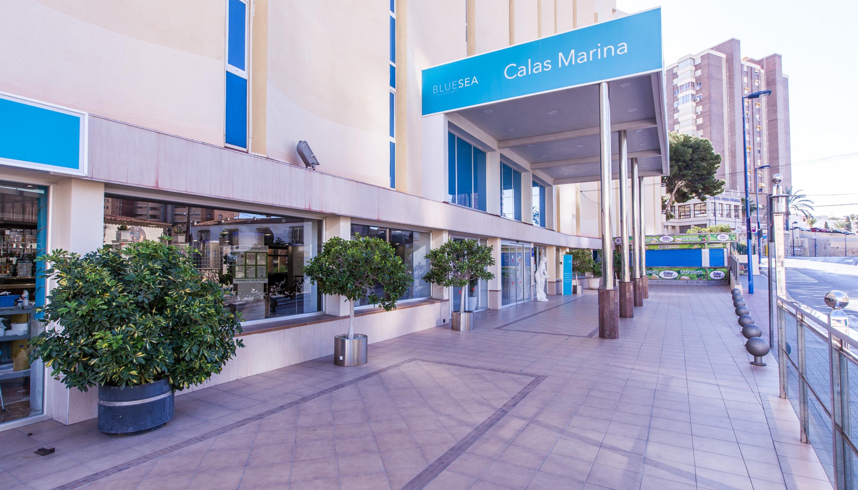 Vista Exterior Calas Marina
