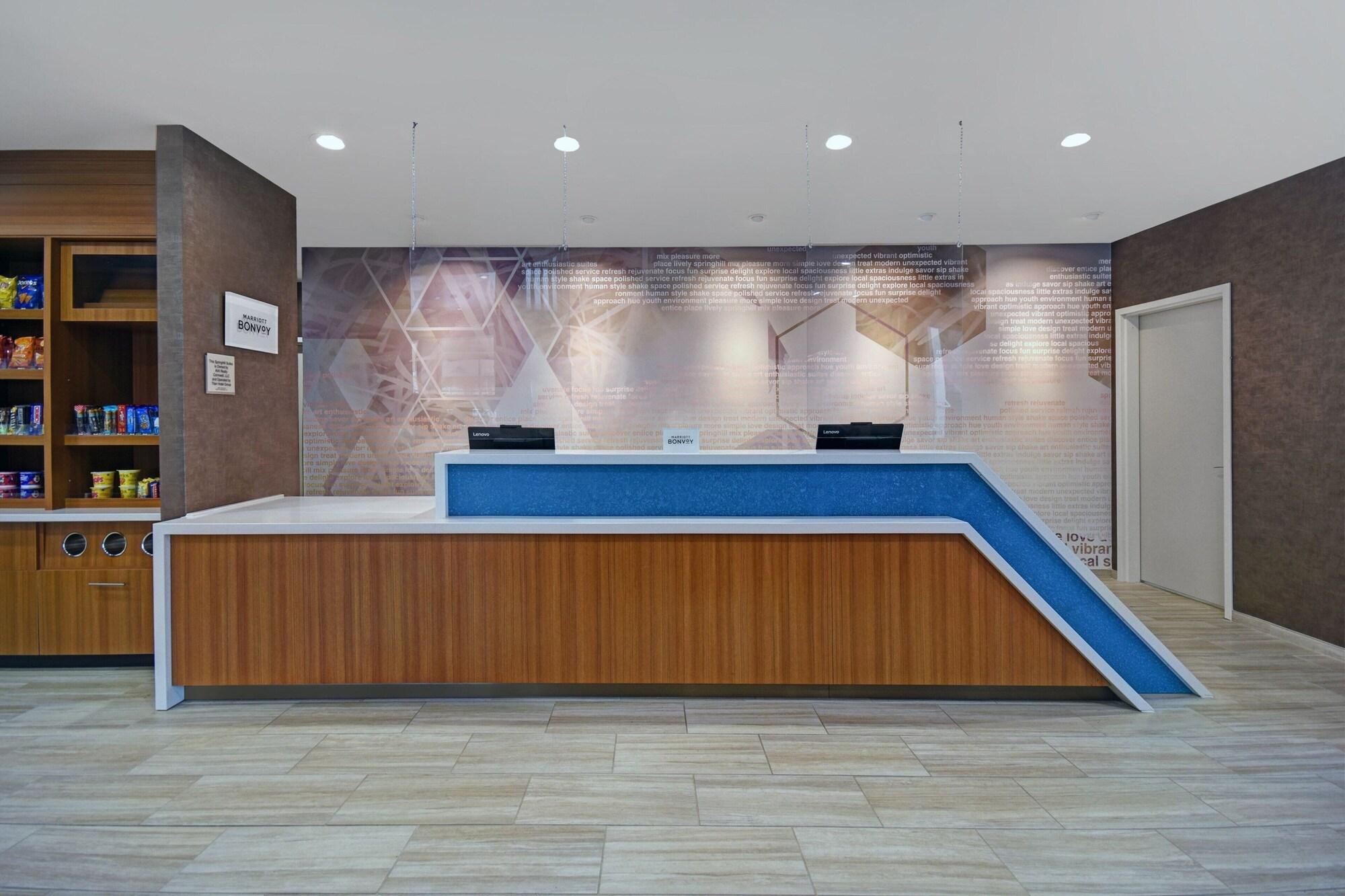 Vista Lobby Springhill Suites by Marriott Hartford Cromwell