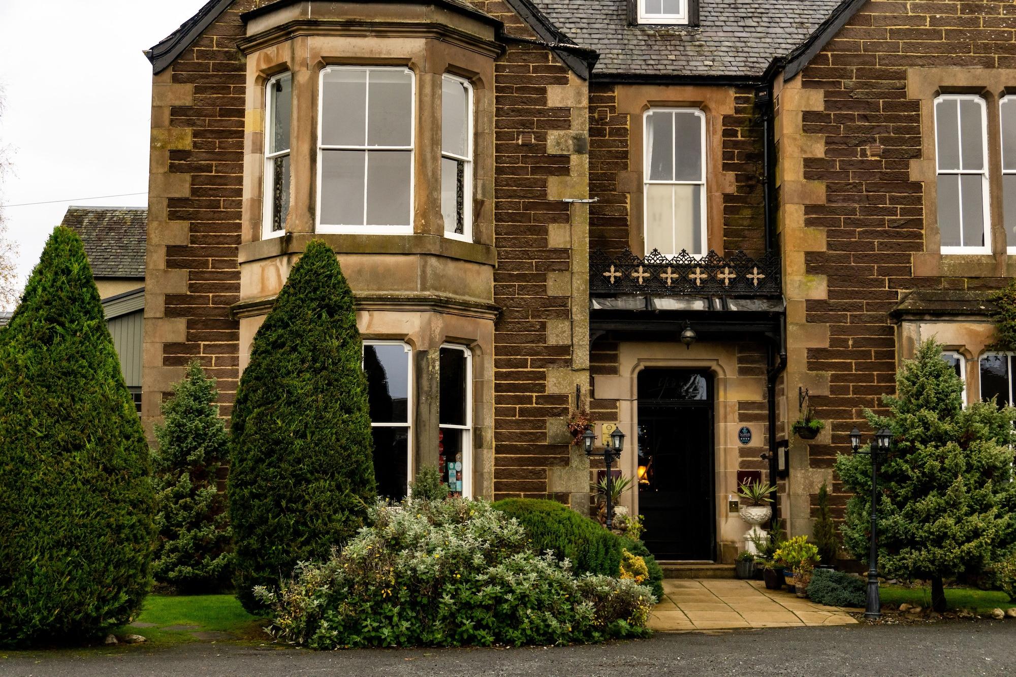 Varios Yann's at Glenearn House