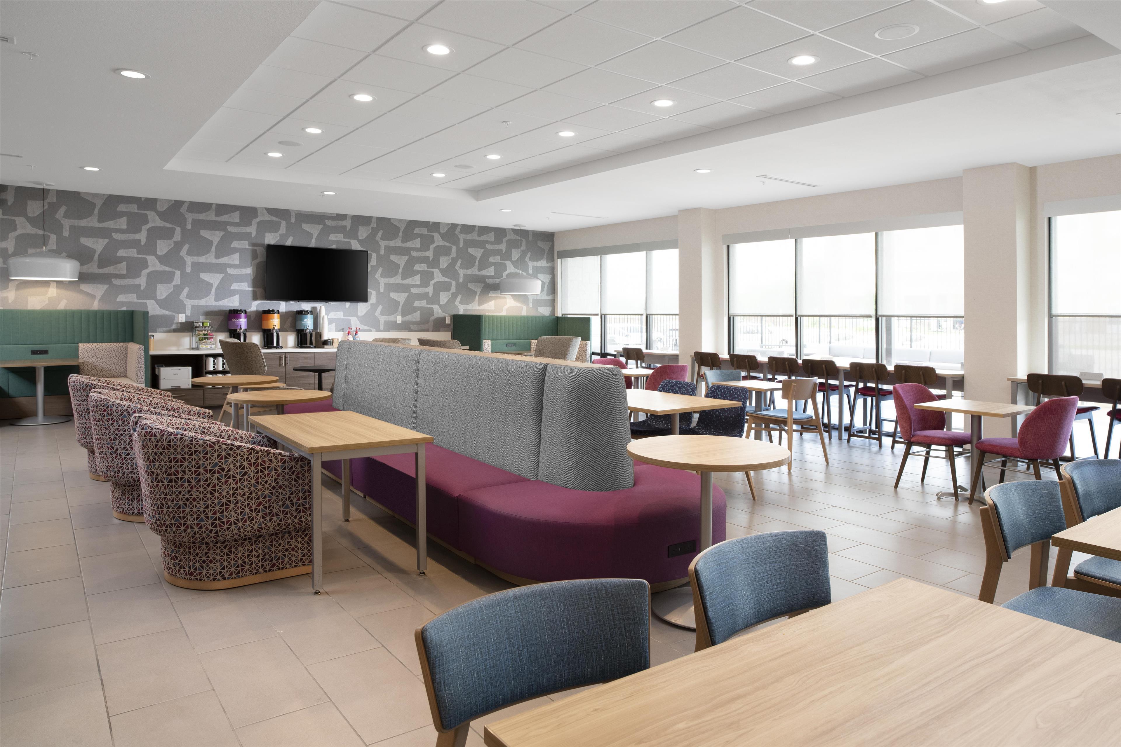 Vista Lobby Home2 Suites By Hilton Dallas East