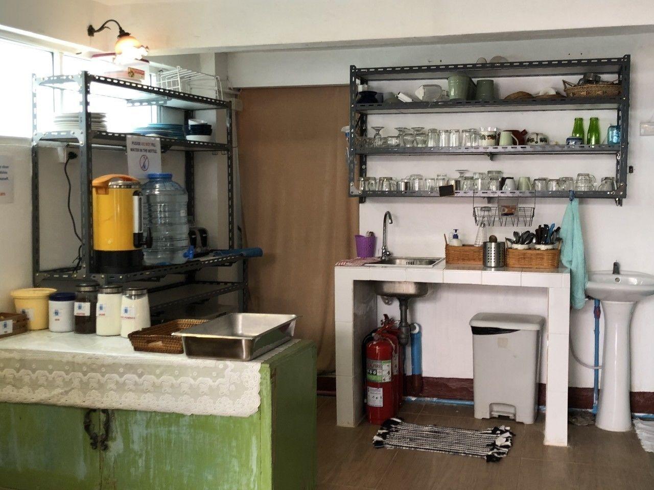 Restaurant Ploy Hostel