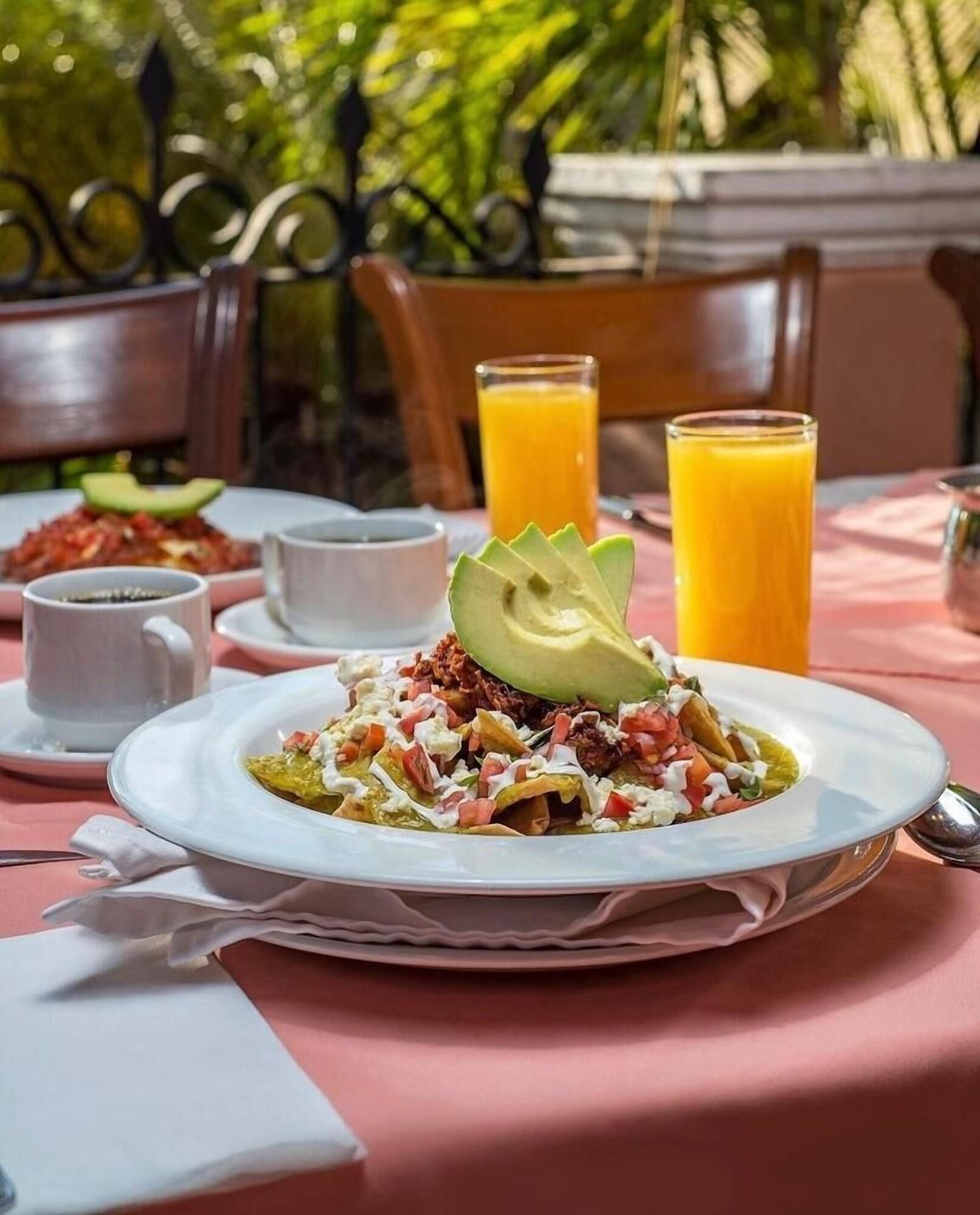 Habitación Hotel Plaza del Fuerte by Balderrama Hotel Collection